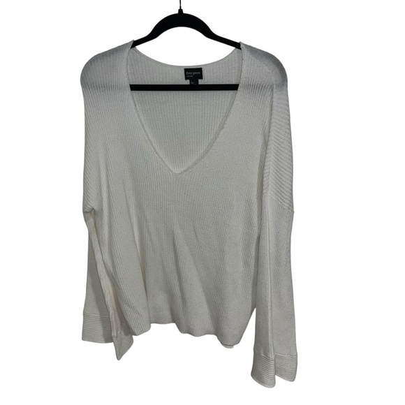 Free Press White Deep Knit V-Neck Sweater Large NWT new L so soft - Picture 1 of 7